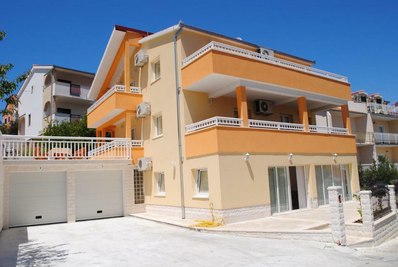 Ciovo Apartments Трогір Екстер'єр фото